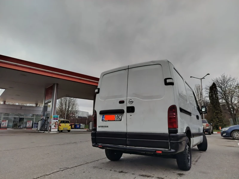 Nissan Interstar 2.2 дци, снимка 3 - Бусове и автобуси - 52750103