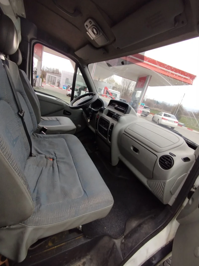 Nissan Interstar 2.2 дци, снимка 4 - Бусове и автобуси - 52750103