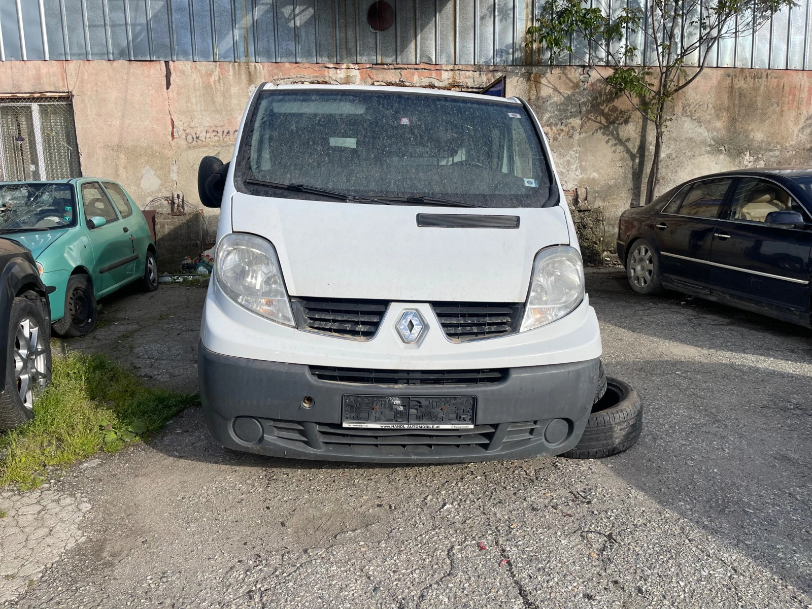 Renault Trafic 2.0tdci 115hp НА ЧАСТИ, снимка 1