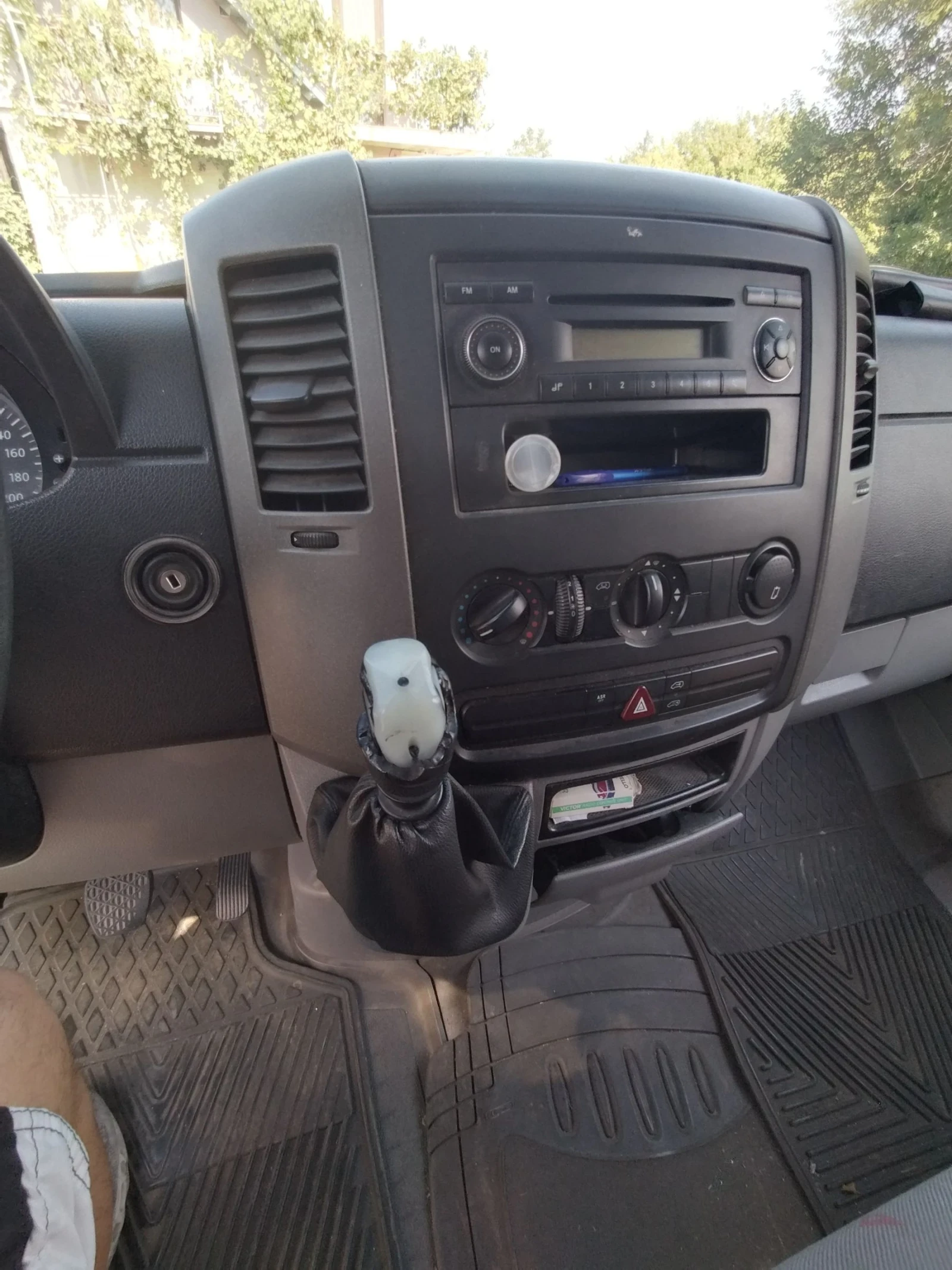VW Crafter, снимка 16 - Бусове и автобуси - 55728991