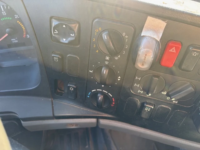 Mercedes-Benz Atego 1324 4х4 самосвал с кран Palfinger - изображение 4