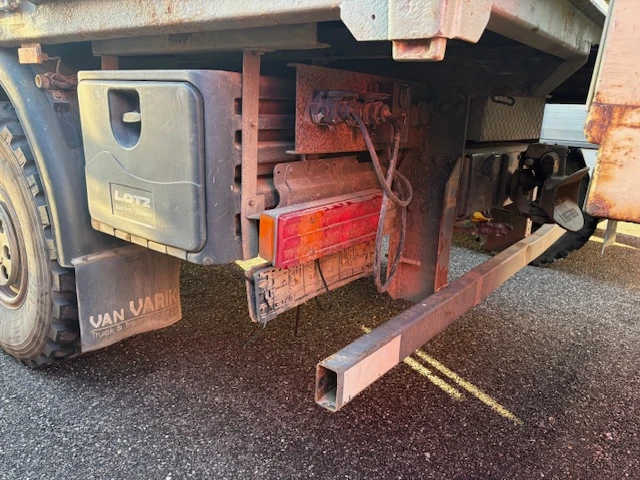 Mercedes-Benz Atego 1324 4х4 самосвал с кран Palfinger, снимка 17 - Камиони - 53271734