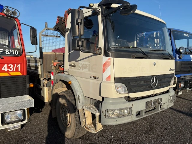 Mercedes-Benz Atego 1324 4х4 самосвал с кран Palfinger - изображение 3