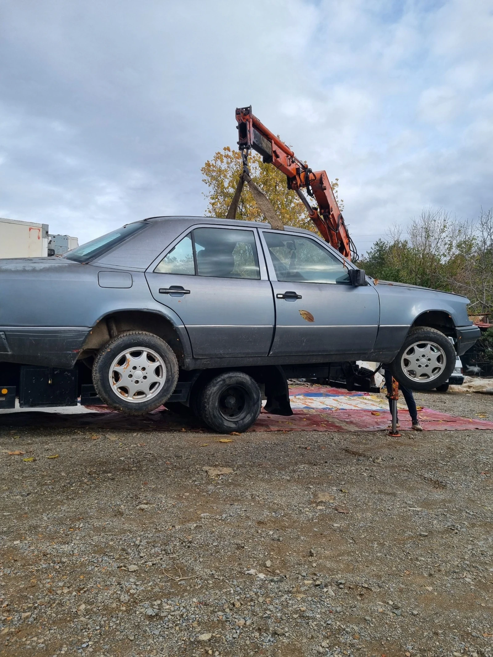 Mercedes-Benz 1324 Бордови - изображение 7