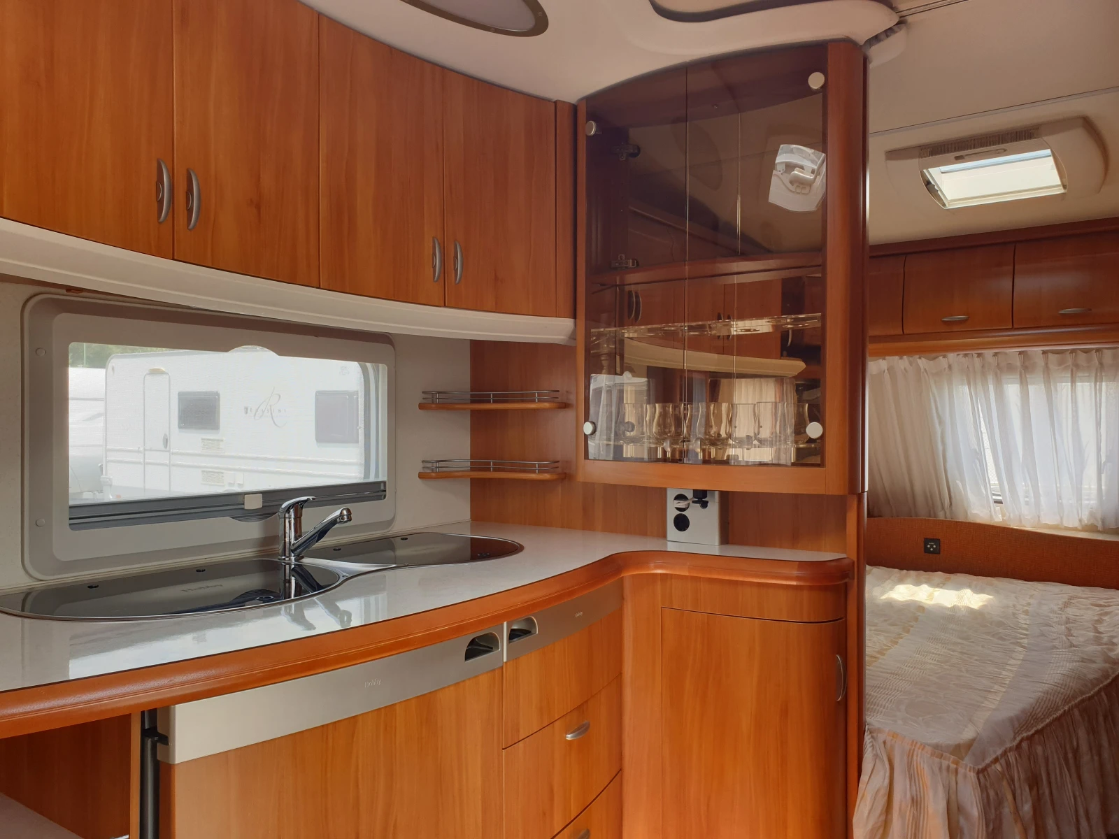 �������� Hobby 495 | Mobile.bg � ����������� 9
