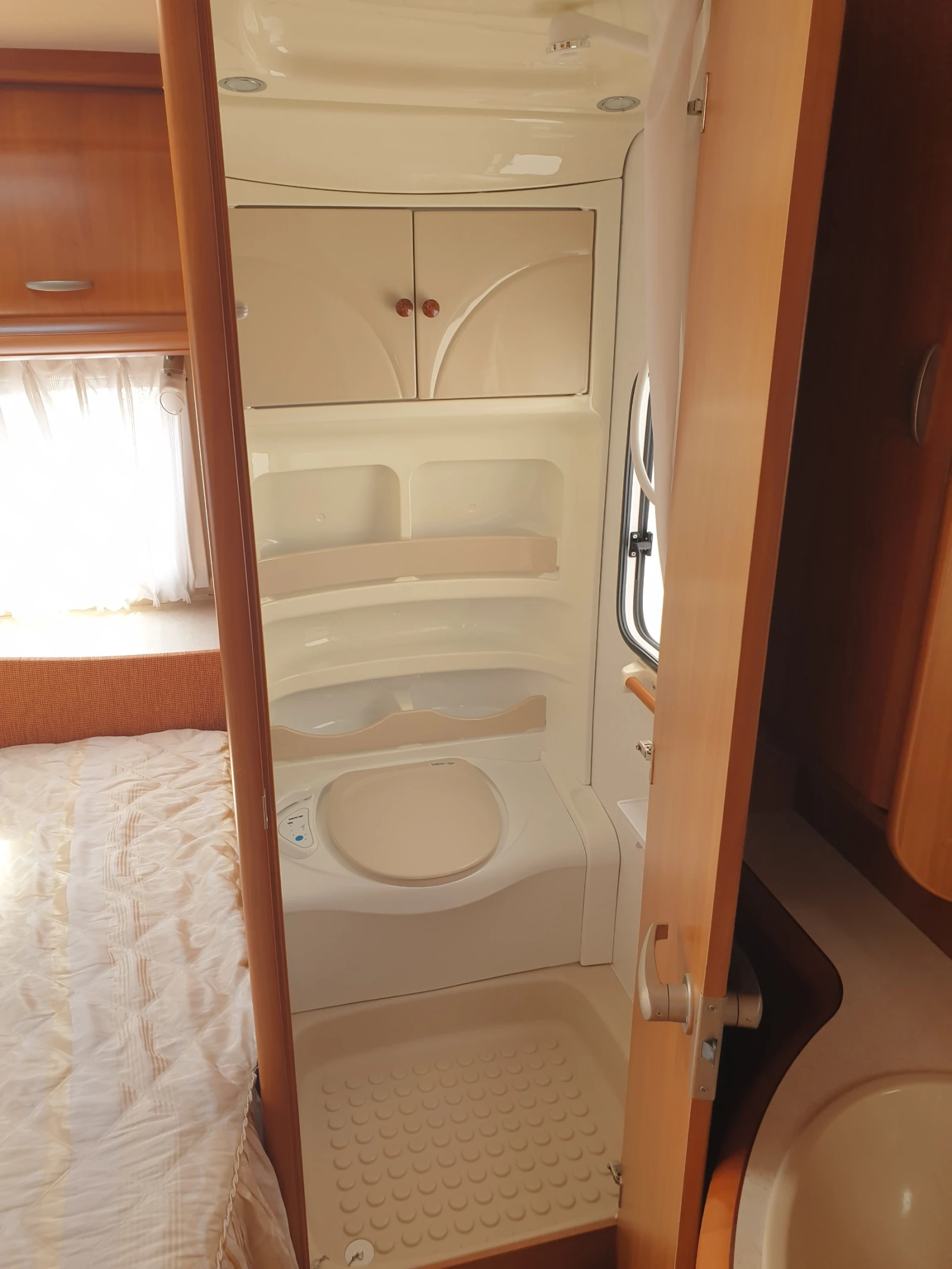 �������� Hobby 495 | Mobile.bg � ����������� 17