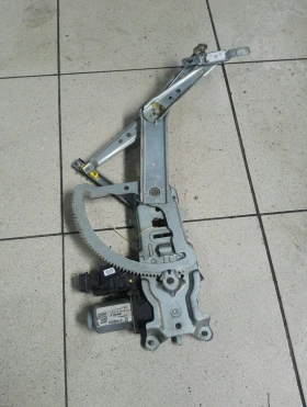 ел машинка стъкло предна дясна Опел Корса Ц 1.7дти 4врати,стъклоповдигач