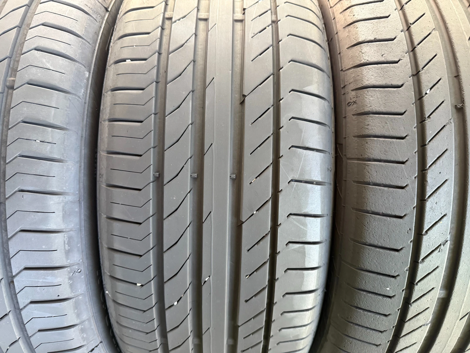 Гуми Летни 235/50R19, снимка 5 - Гуми и джанти - 54925183