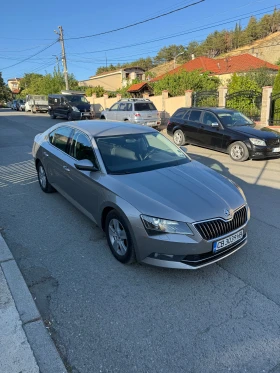 Обява за продажба на Skoda Superb ~27 800 лв. - изображение 1
