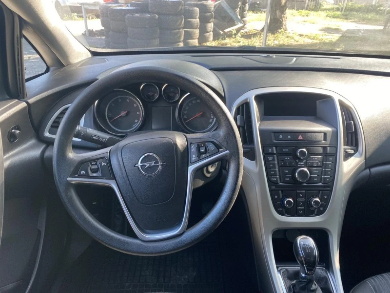 Opel Astra CDTI-90кс, снимка 14 - Автомобили и джипове - 47051459