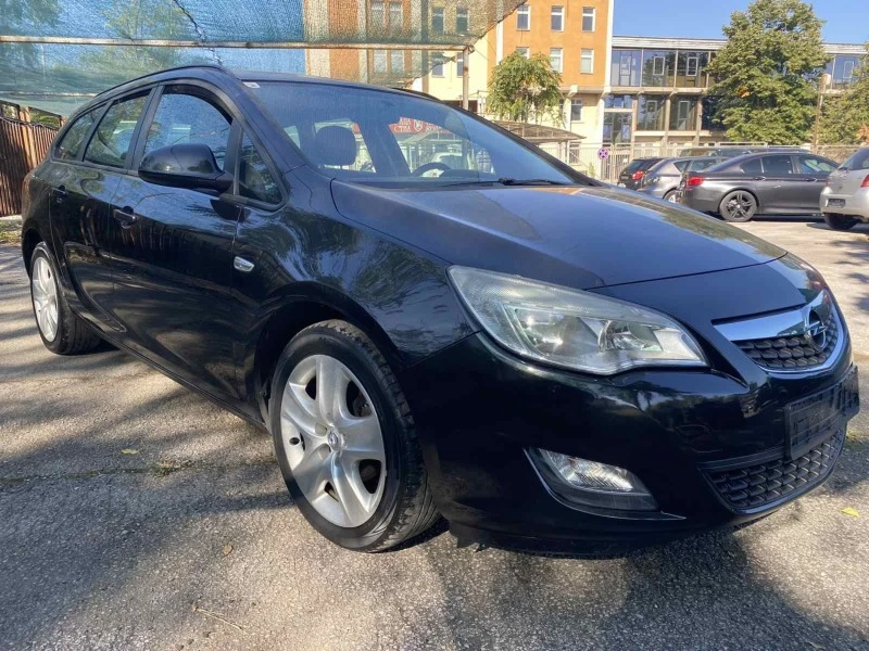 Opel Astra CDTI-90кс, снимка 2 - Автомобили и джипове - 47051459