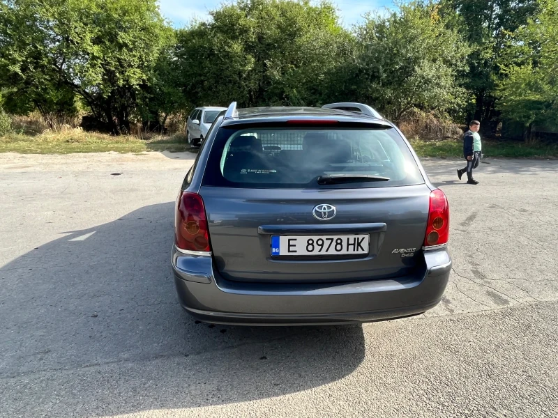 Toyota Avensis, снимка 7 - Автомобили и джипове - 47835806