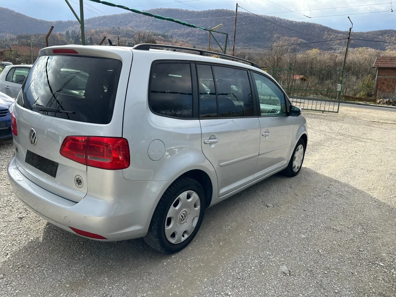 VW Touran 1.6 TDI, снимка 4 - Автомобили и джипове - 48069606