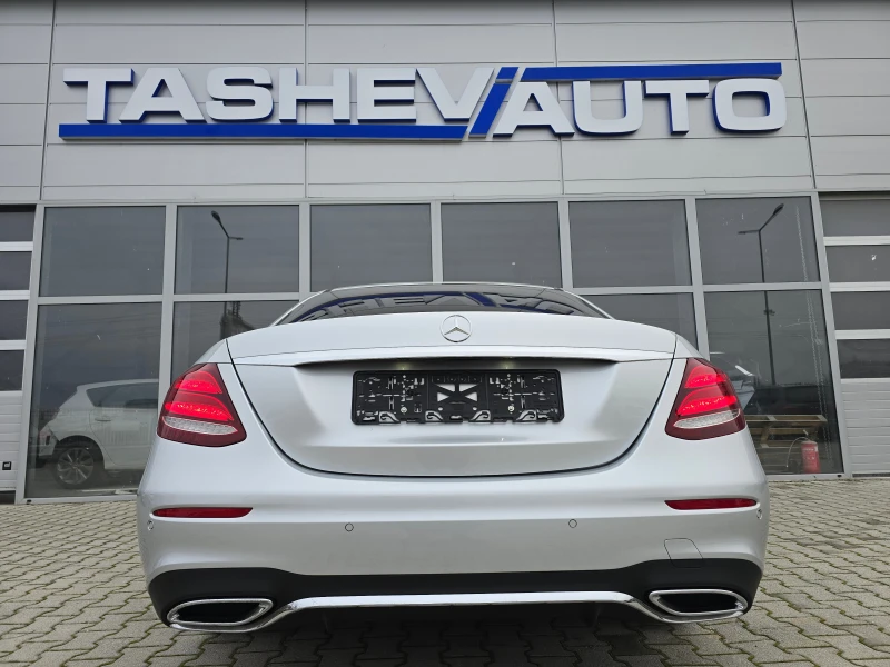 Mercedes-Benz E 220 AMG!!DISTRONIC!!9G-Tronic!!Head-up!!, снимка 7 - Автомобили и джипове - 48950658