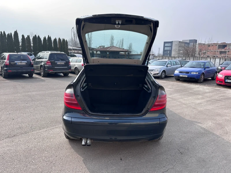 Mercedes-Benz C 220 2.2CDI - КЛИМАТИК, снимка 17 - Автомобили и джипове - 49302344