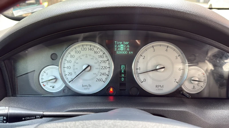 Chrysler 300c Touring V6 3.0 CRD, снимка 11 - Автомобили и джипове - 52693255