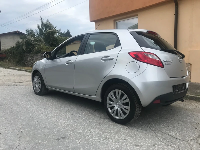 Mazda 2 1.5I AVTOMATIK, снимка 5 - Автомобили и джипове - 51681559