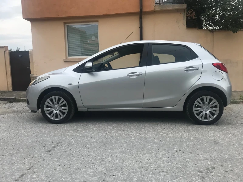 Mazda 2 1.5I AVTOMATIK, снимка 6 - Автомобили и джипове - 51681559