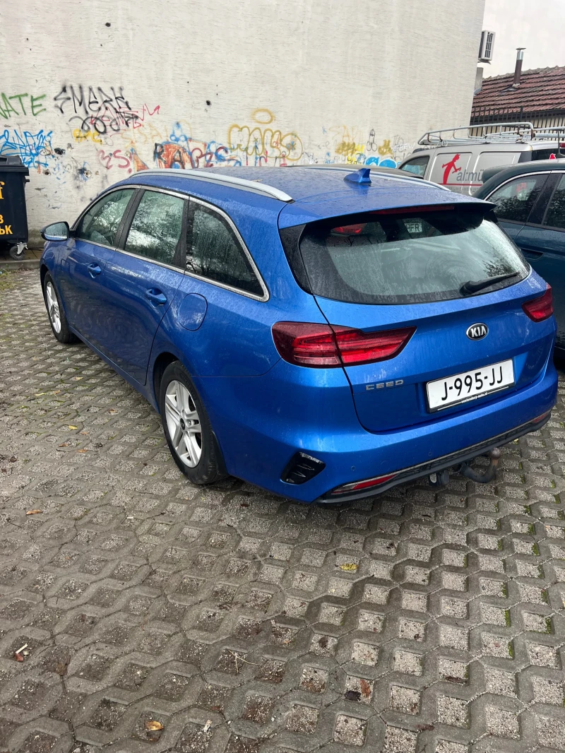 Kia Ceed 1.4, снимка 4 - Автомобили и джипове - 52955055