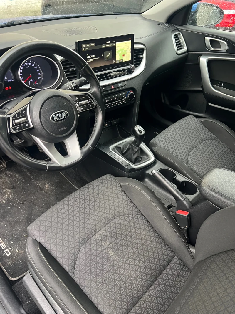 Kia Ceed 1.4, снимка 5 - Автомобили и джипове - 52955055