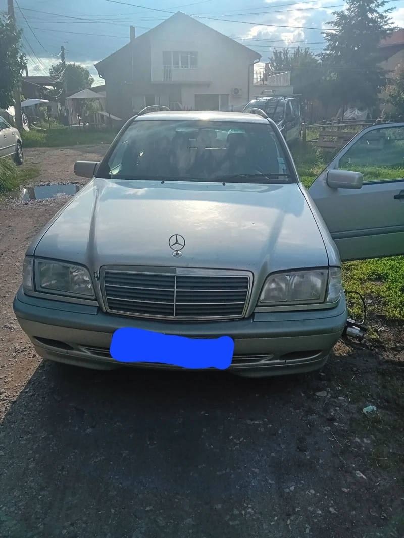 Mercedes-Benz C 220 Продавам  цялата  за части , снимка 4 - Автомобили и джипове - 52340134