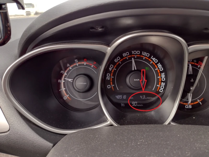 Lada Vesta, снимка 14 - Автомобили и джипове - 52412376