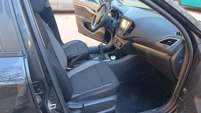 Lada Vesta, снимка 10 - Автомобили и джипове - 52412376