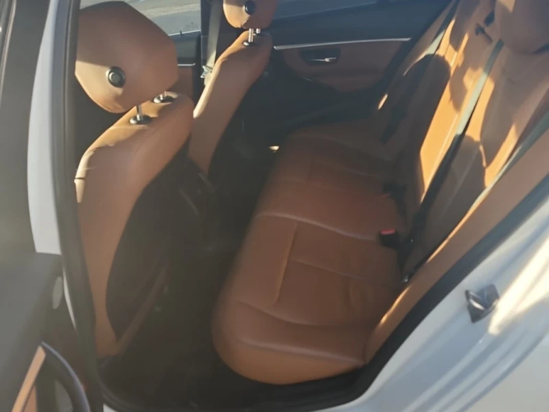 BMW 330 * 330I XDRIVE * CARFAX * БЕЗ ПЪРВОНАЧАЛНА ВНОСКА, снимка 13 - Автомобили и джипове - 52662811