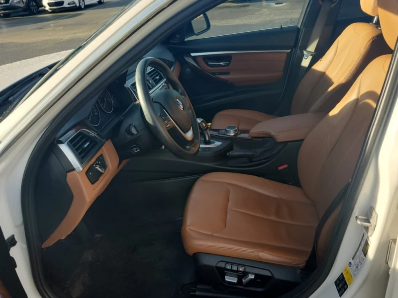 BMW 330 * 330I XDRIVE * CARFAX * БЕЗ ПЪРВОНАЧАЛНА ВНОСКА, снимка 5 - Автомобили и джипове - 52662811