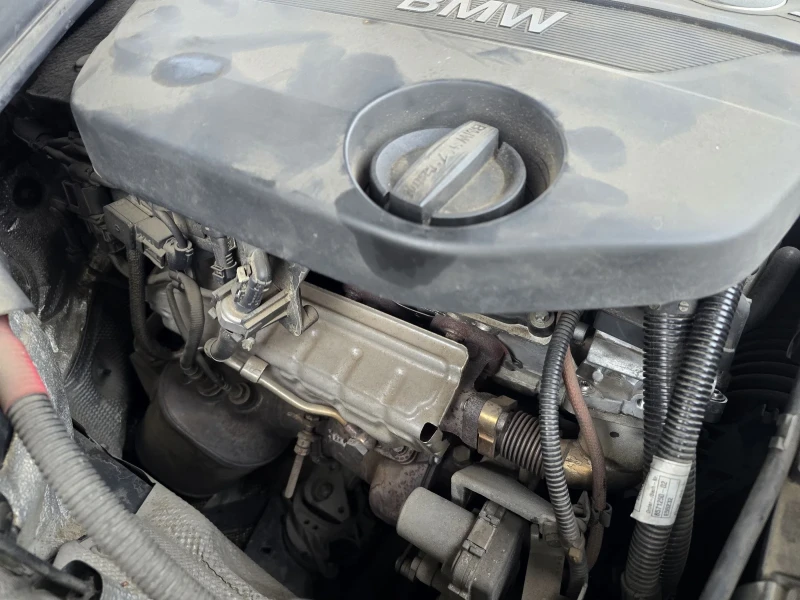 BMW 318 318d, снимка 11 - Автомобили и джипове - 53177057