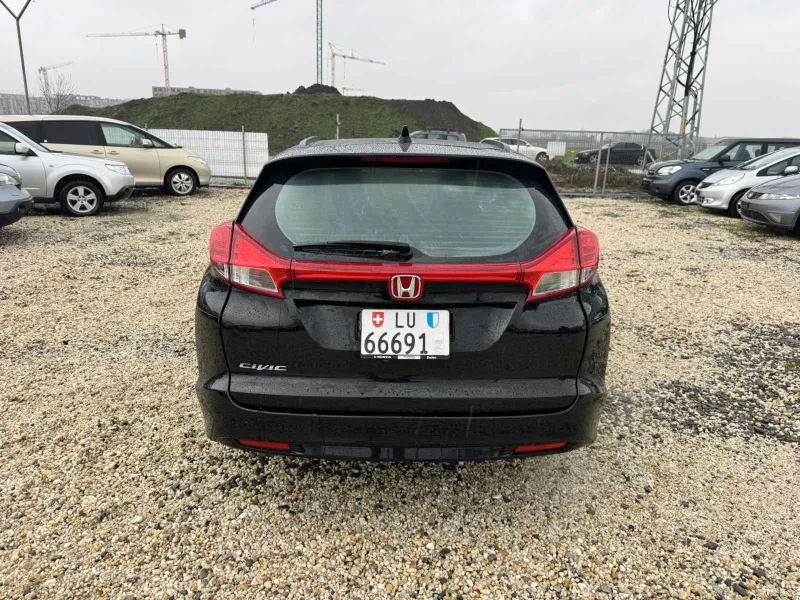 Honda Civic 1.8i Automat, снимка 7 - Автомобили и джипове - 53277087