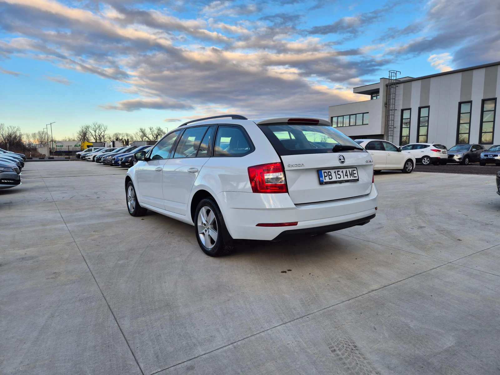 Skoda Octavia С-Гаранция-2.0-М/T-150kc - изображение 3