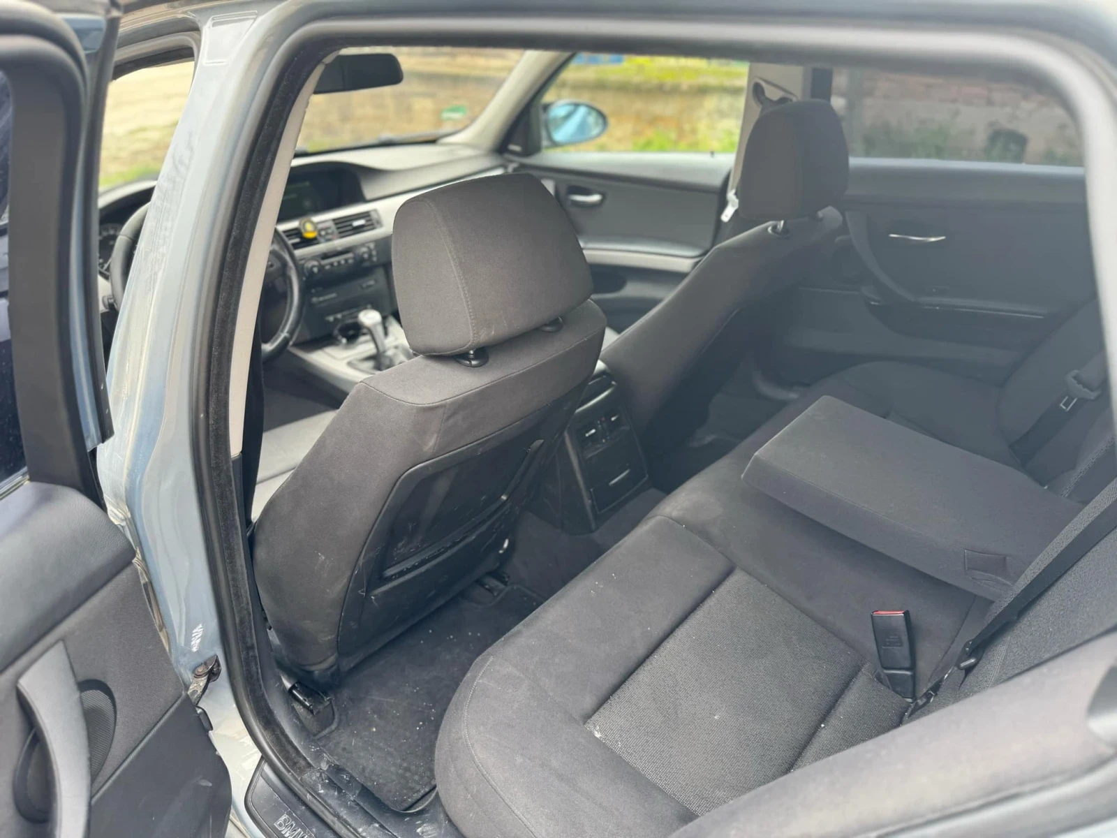 BMW 320 2.0 - изображение 10
