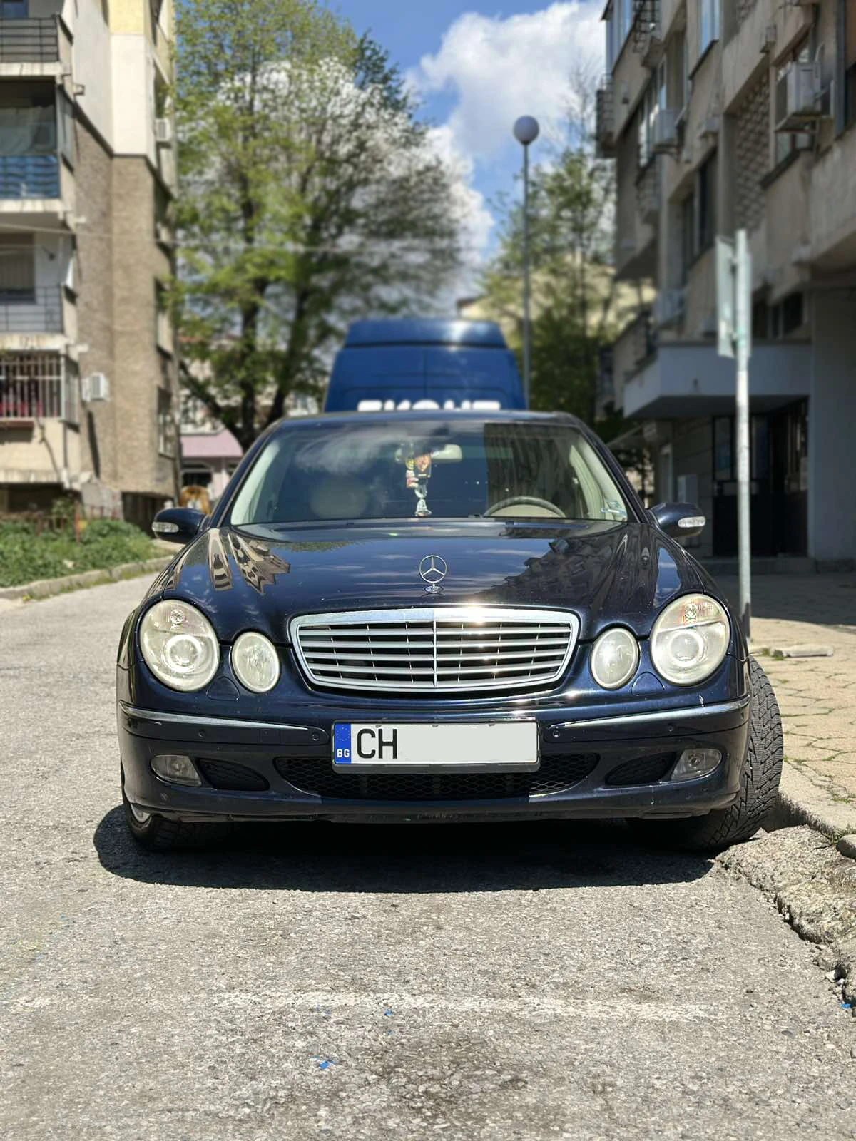 Mercedes-Benz E 320  - изображение 10