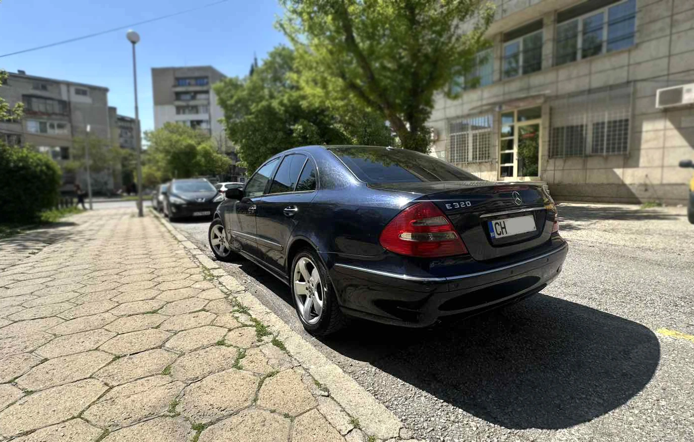 Mercedes-Benz E 320  - изображение 4