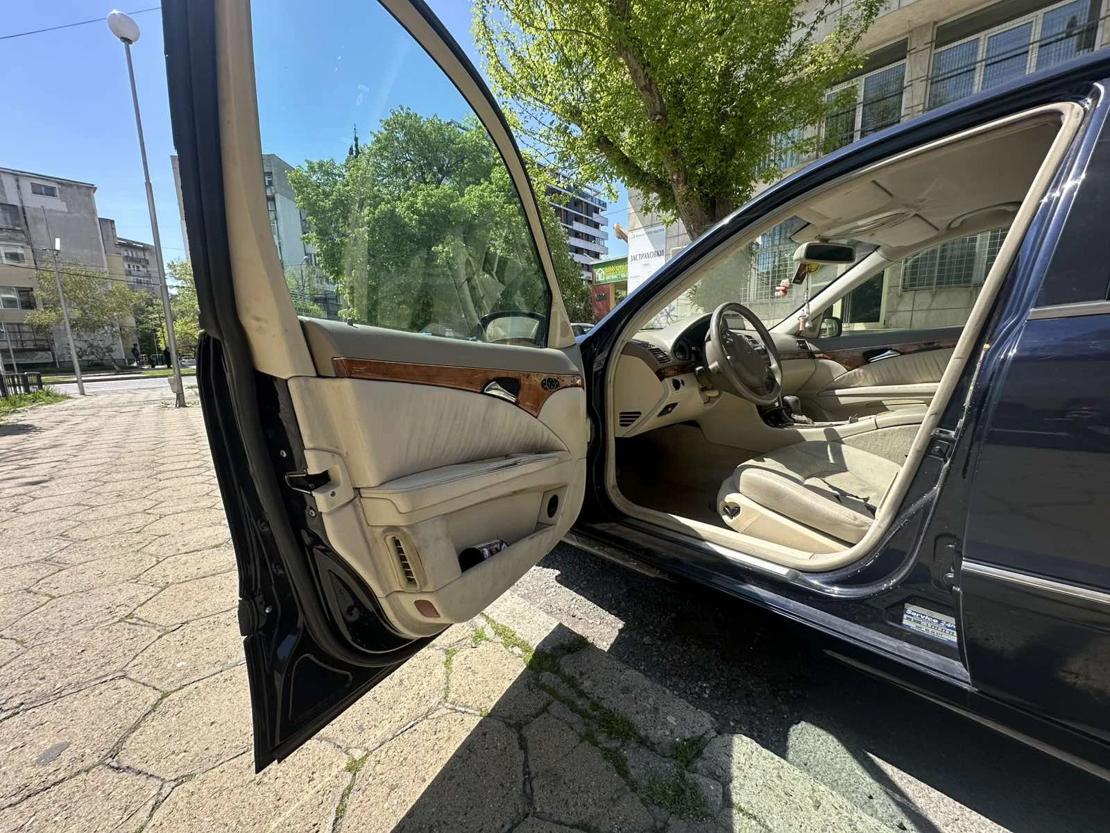 Mercedes-Benz E 320  - изображение 5