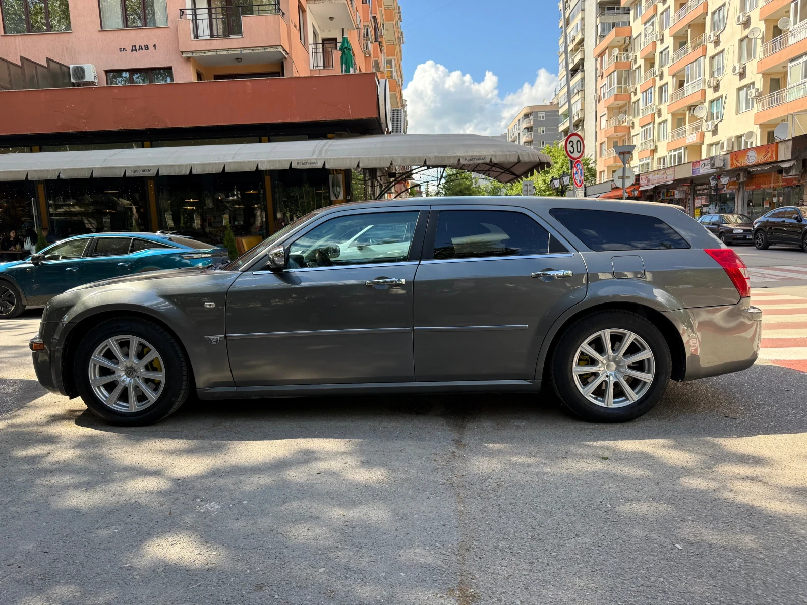 Chrysler 300c Touring V6 3.0 CRD - изображение 3