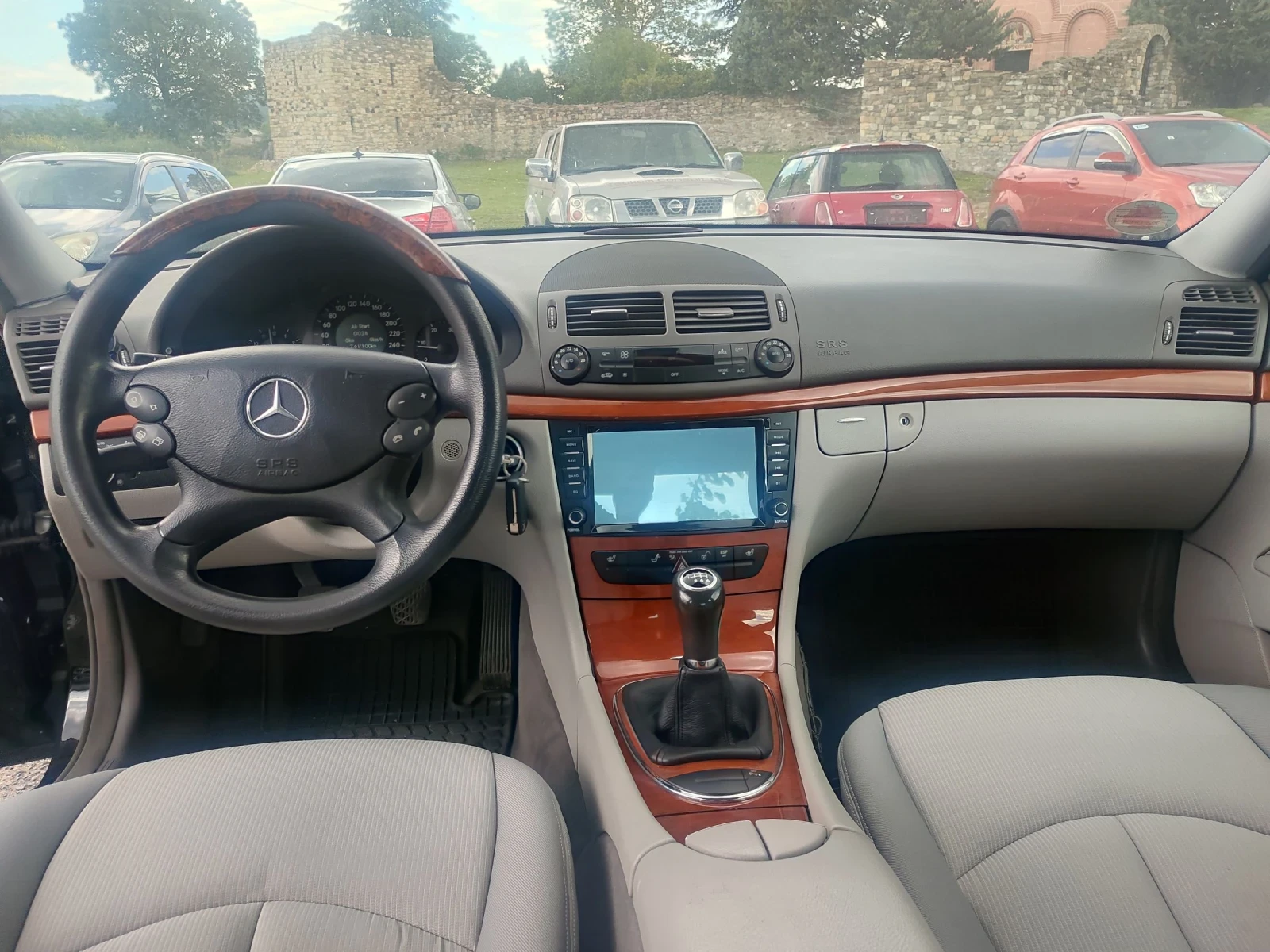Mercedes-Benz E 220  - изображение 4