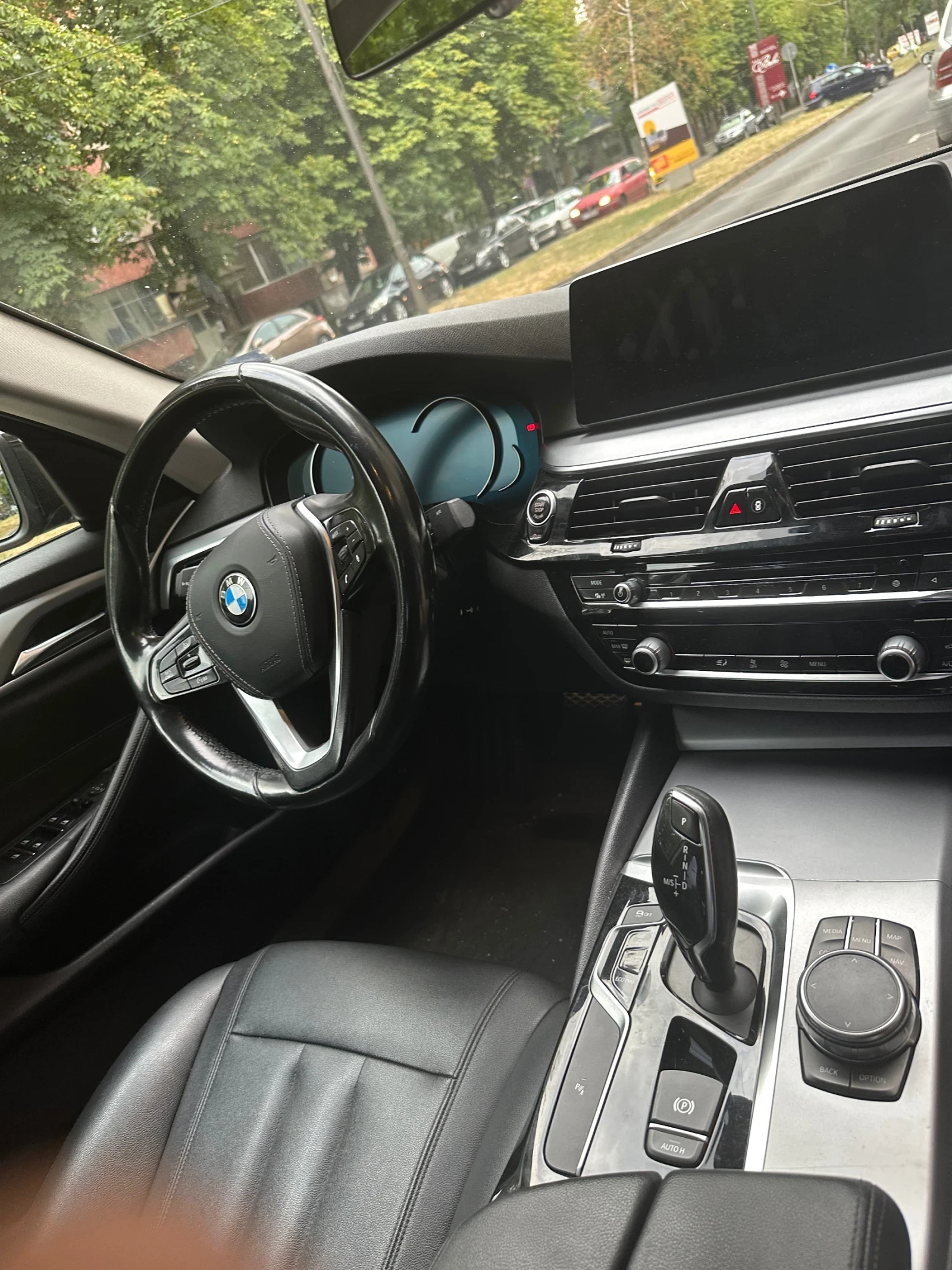 BMW 520 G30 - изображение 5