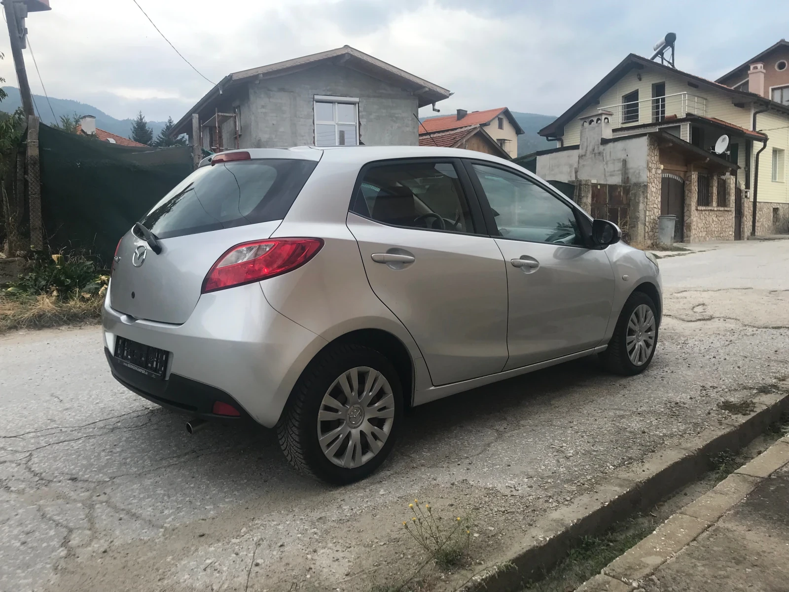 Mazda 2 1.5I AVTOMATIK - изображение 3