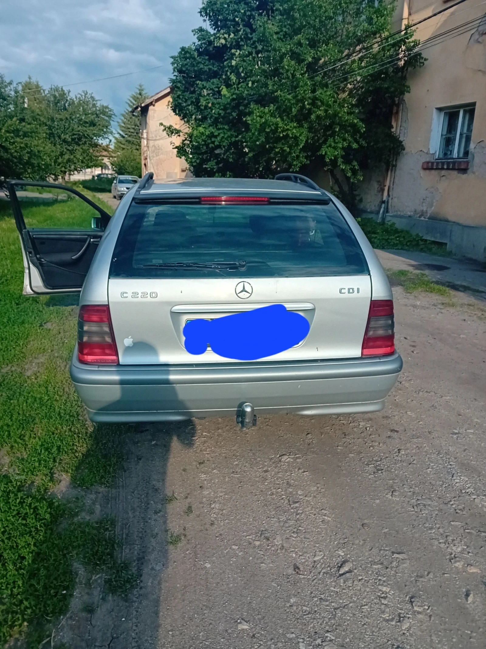 Mercedes-Benz C 220 Продавам  цялата  за части  - изображение 5