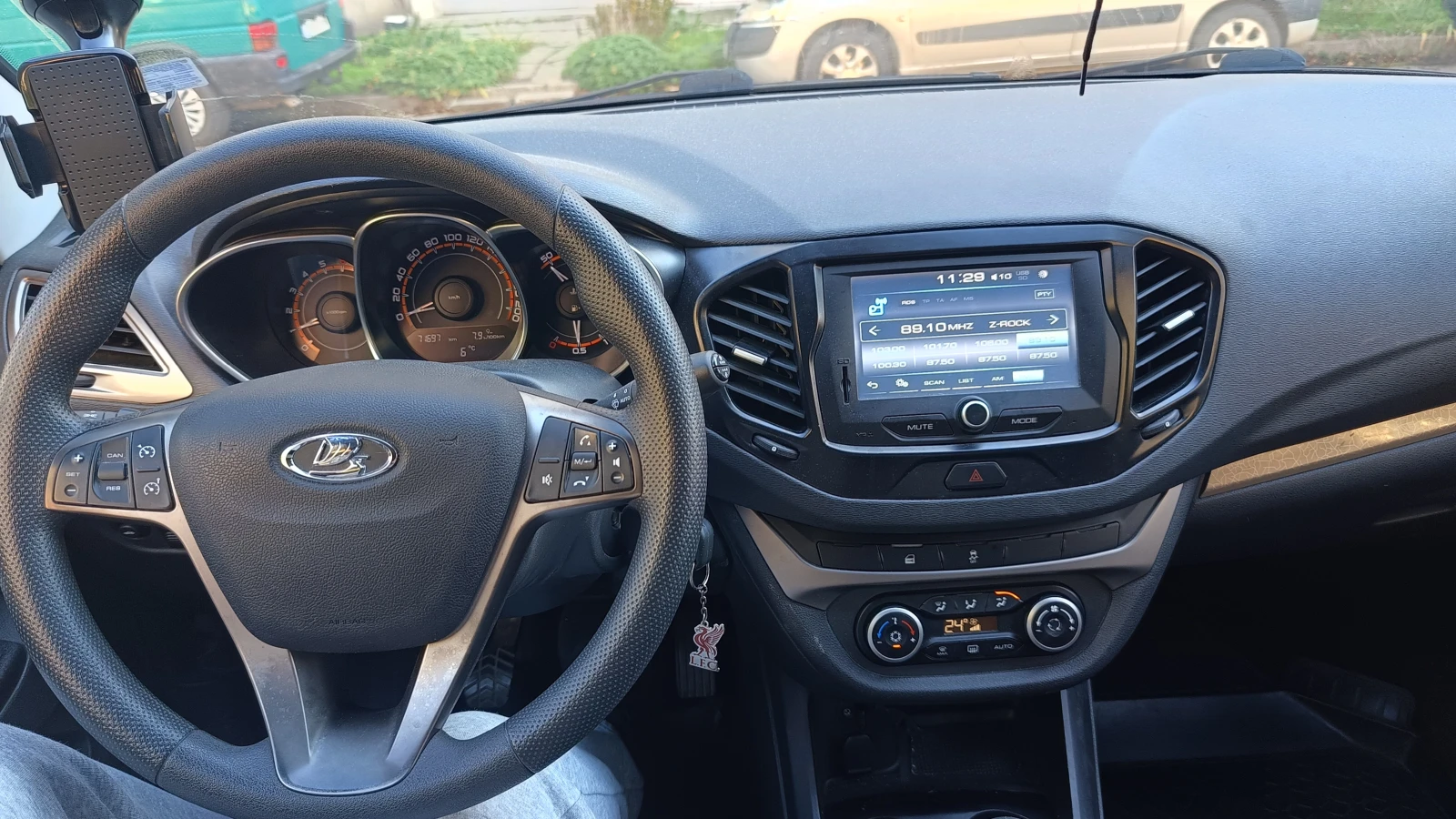 Lada Vesta | Mobile.bg   8