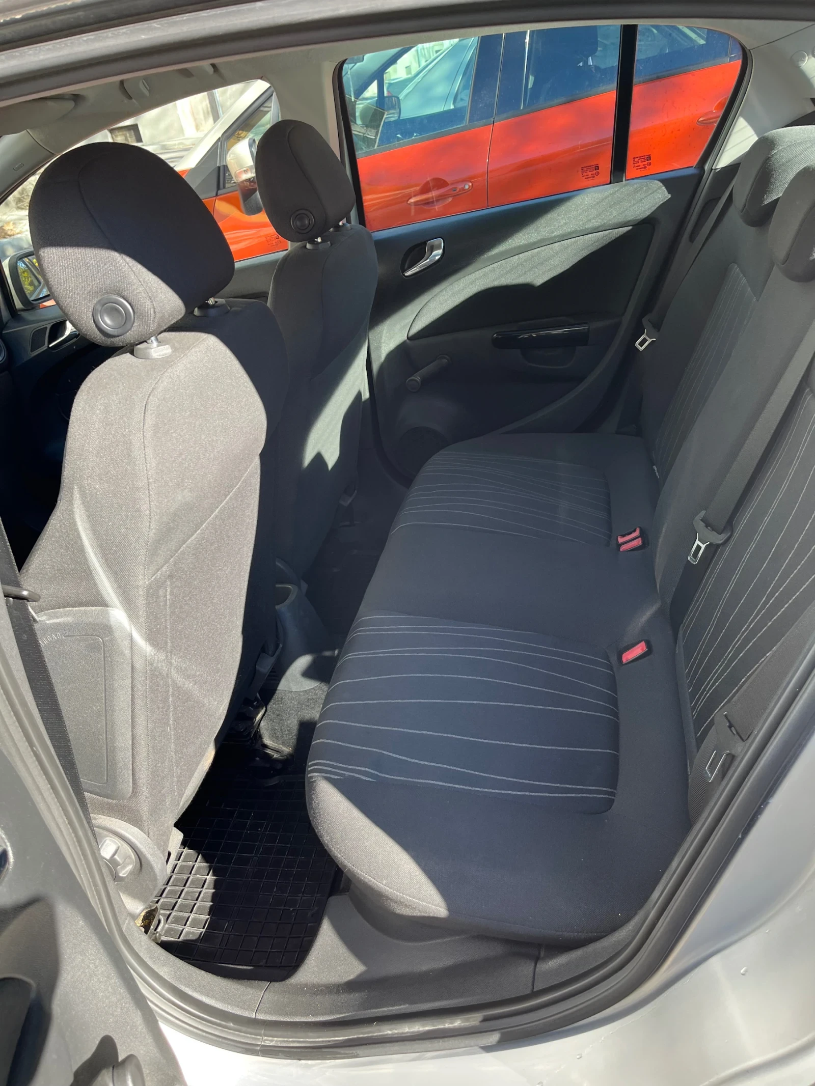 Opel Corsa  - изображение 10