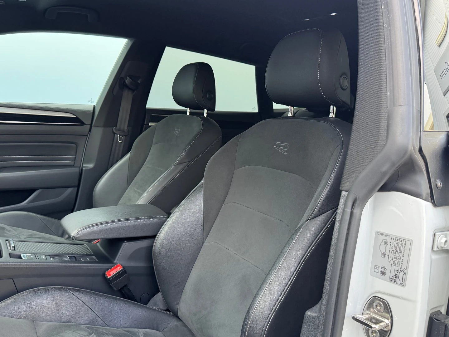 VW Arteon R-Line 2.0 TDI SCR DSG | Mobile.bg � ����������� 11