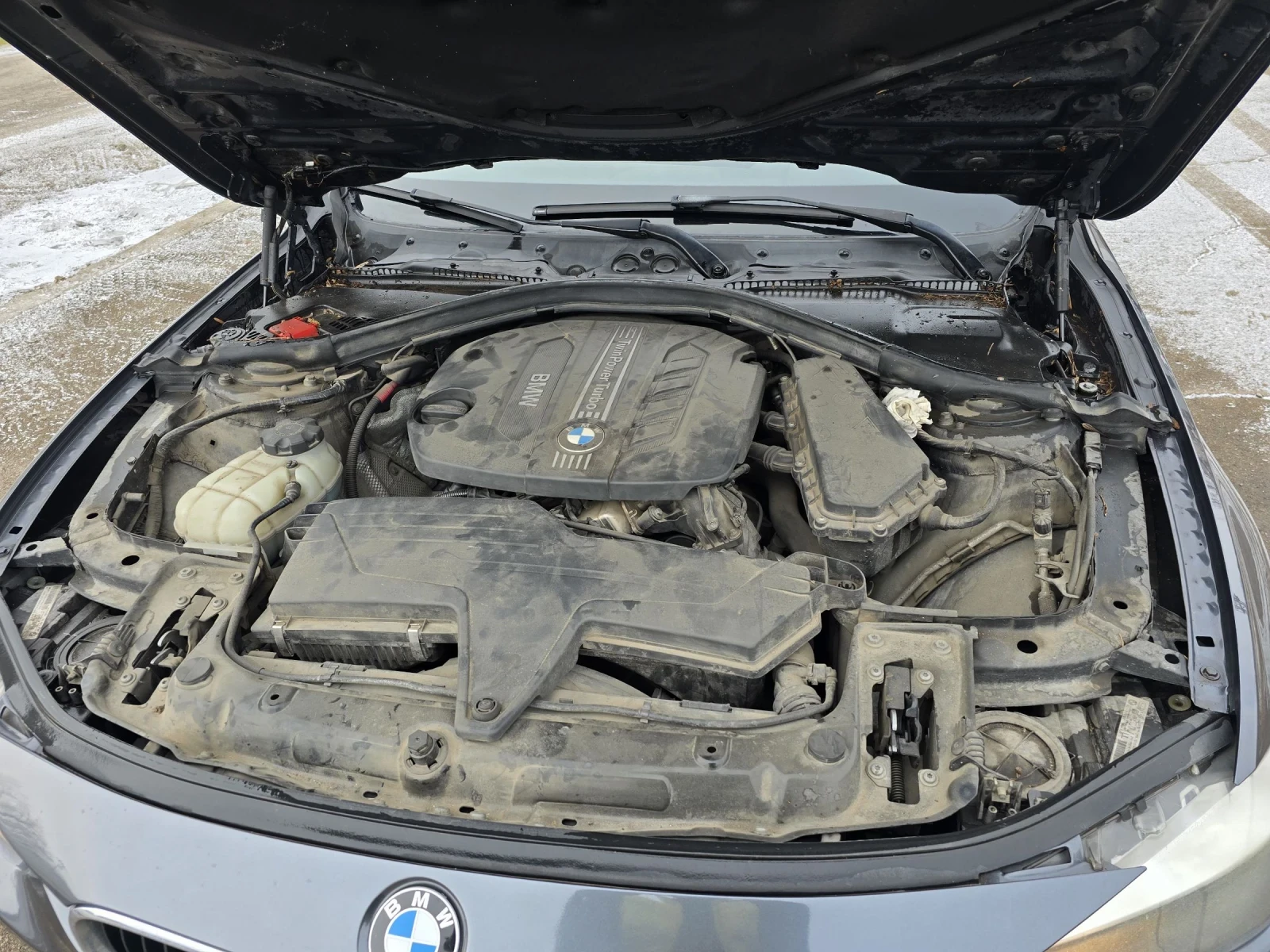 BMW 318 318d - изображение 8