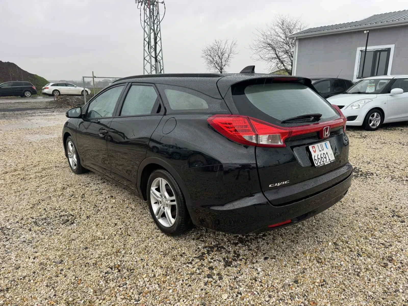 Honda Civic 1.8i Automat - изображение 6