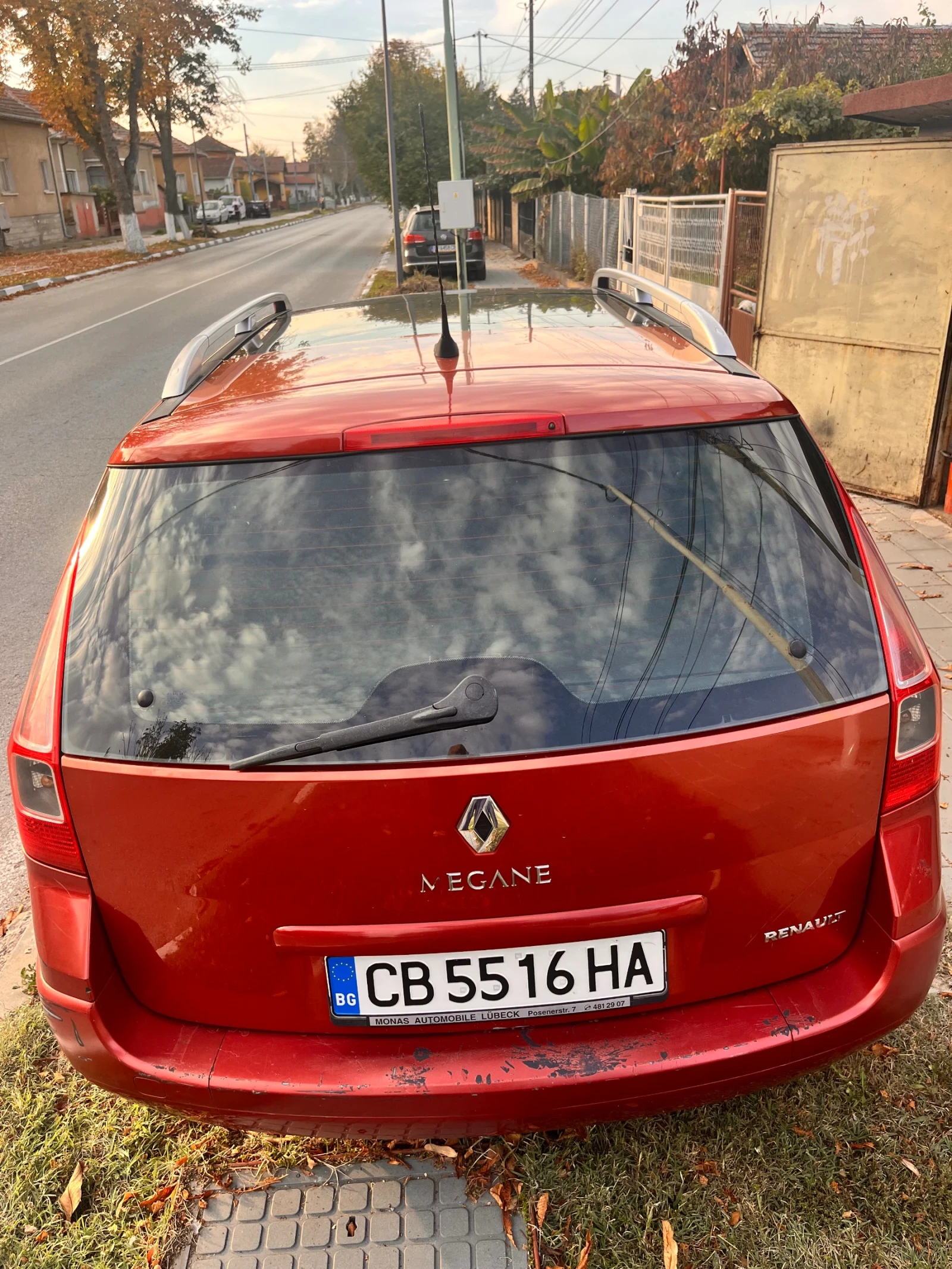 Renault Megane, снимка 2 - Автомобили и джипове - 53764062
