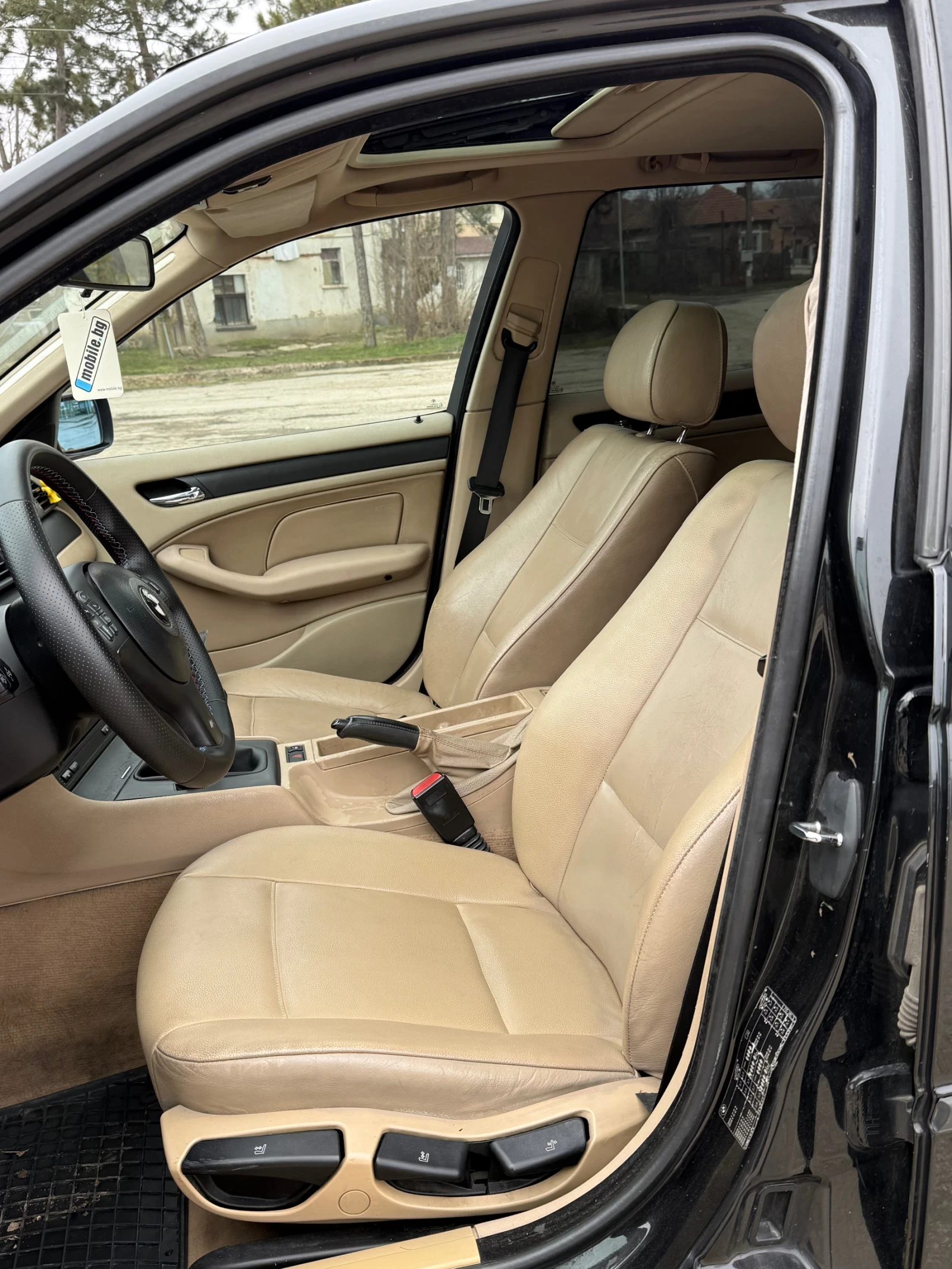 BMW 320 Facelift* 150кс, снимка 10 - Автомобили и джипове - 53819561