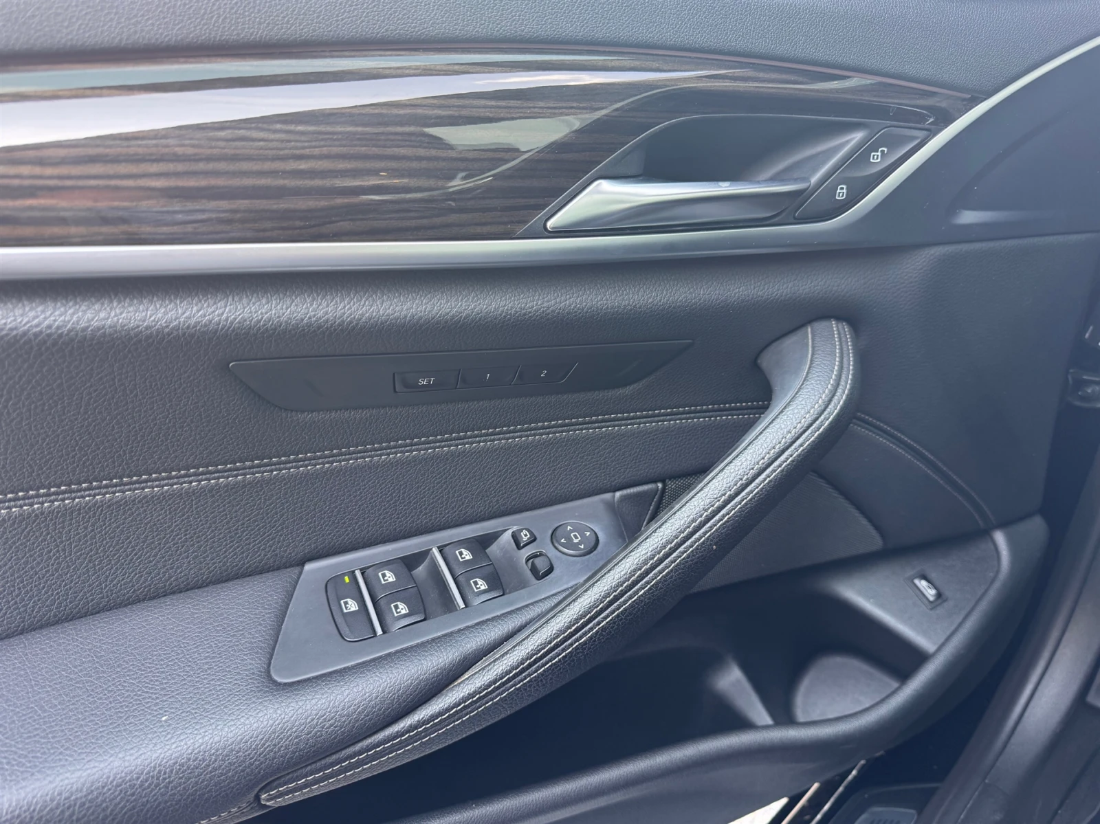 BMW 530 xDrive, снимка 13 - Автомобили и джипове - 53898821