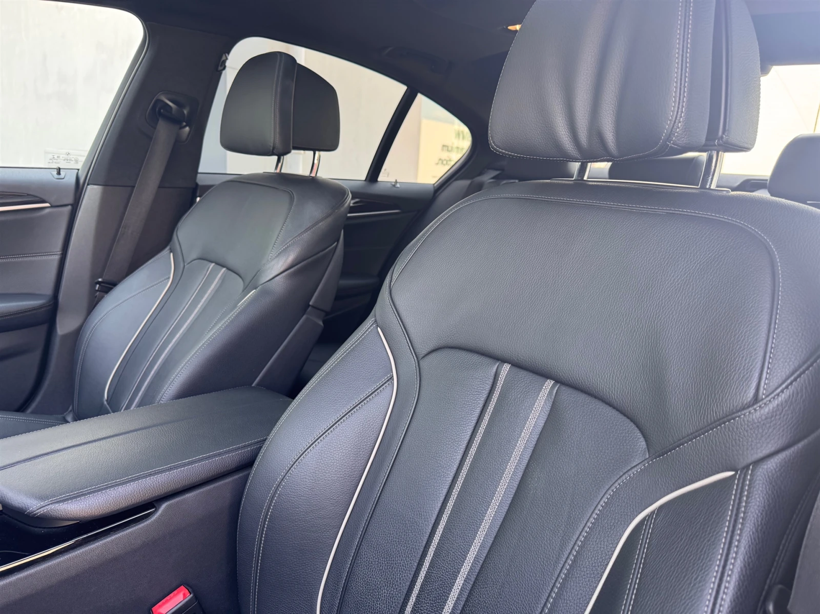 BMW 530 xDrive, снимка 14 - Автомобили и джипове - 53898821